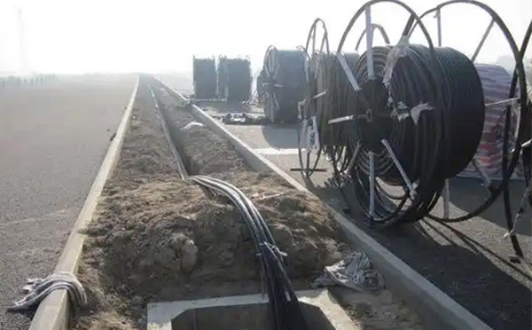 现代通信网络建设指南:甘州光缆施工全流程技术解析与质量控制 现代通信网络建设指南:甘州光缆施工全流程技术解析与质量控制